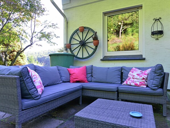House | Balcony - Gorgeous Holiday Home in Brilon-wald With Private Terrace (Brilon)