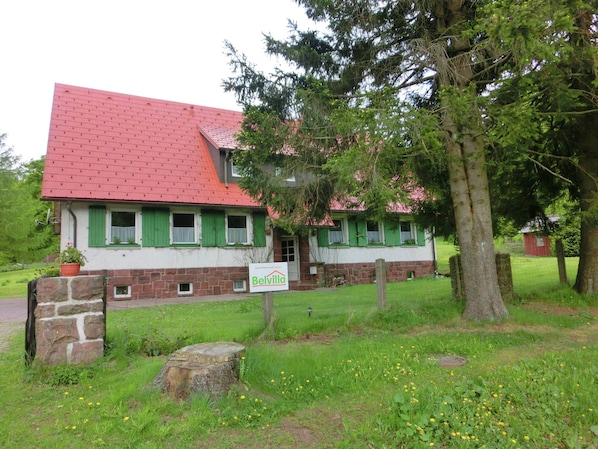 Exterior - Lovely Holiday Home in Bad Tabarz With Garden (Waltershausen)