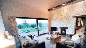 Cottage | Living area - The Wilderness (Llangadog)