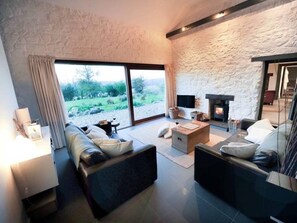 Cottage | Living area - The Wilderness (Llangadog)