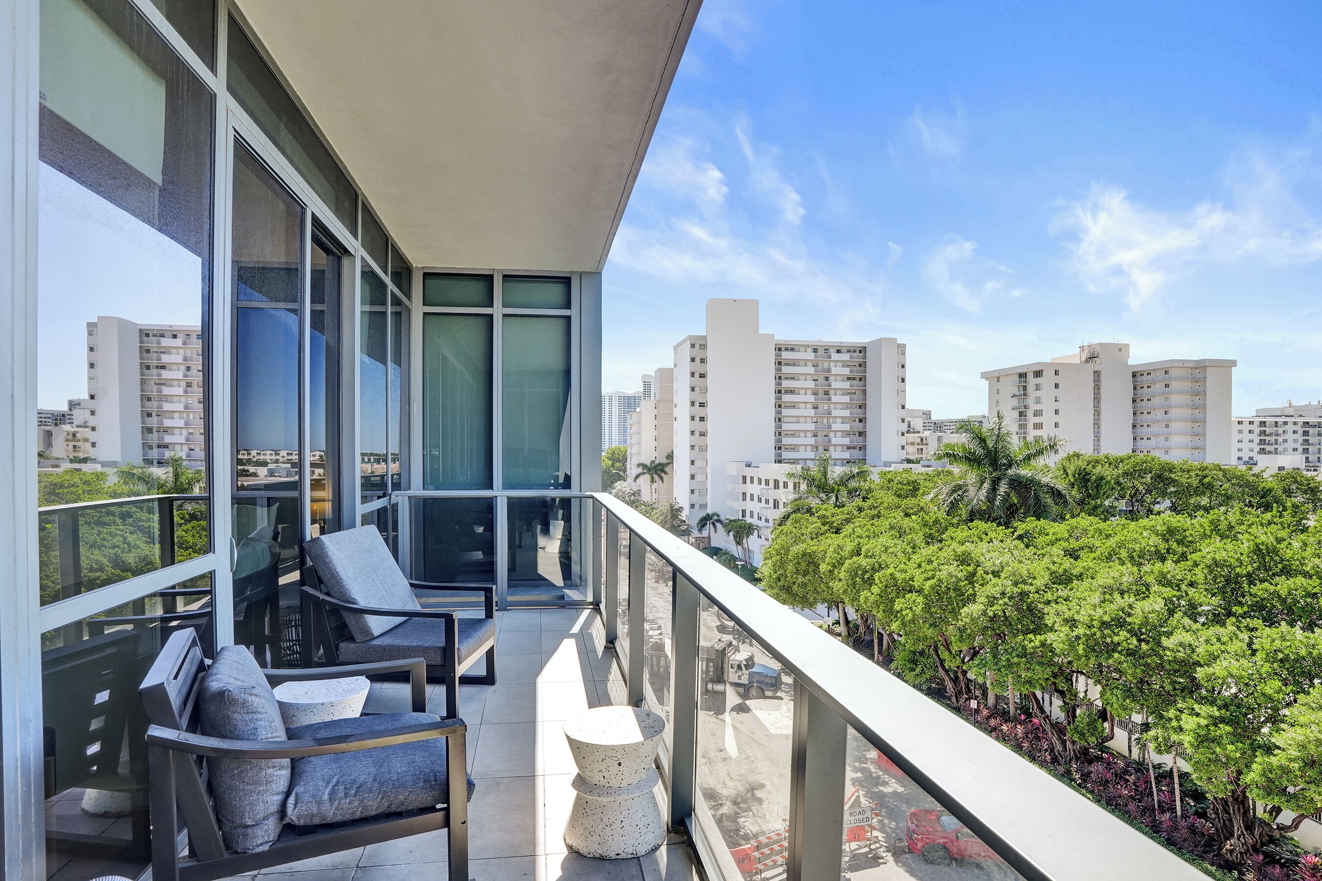 Appartement Élite, 3 chambres, cuisine, vue ville | Enceinte de l’hébergement