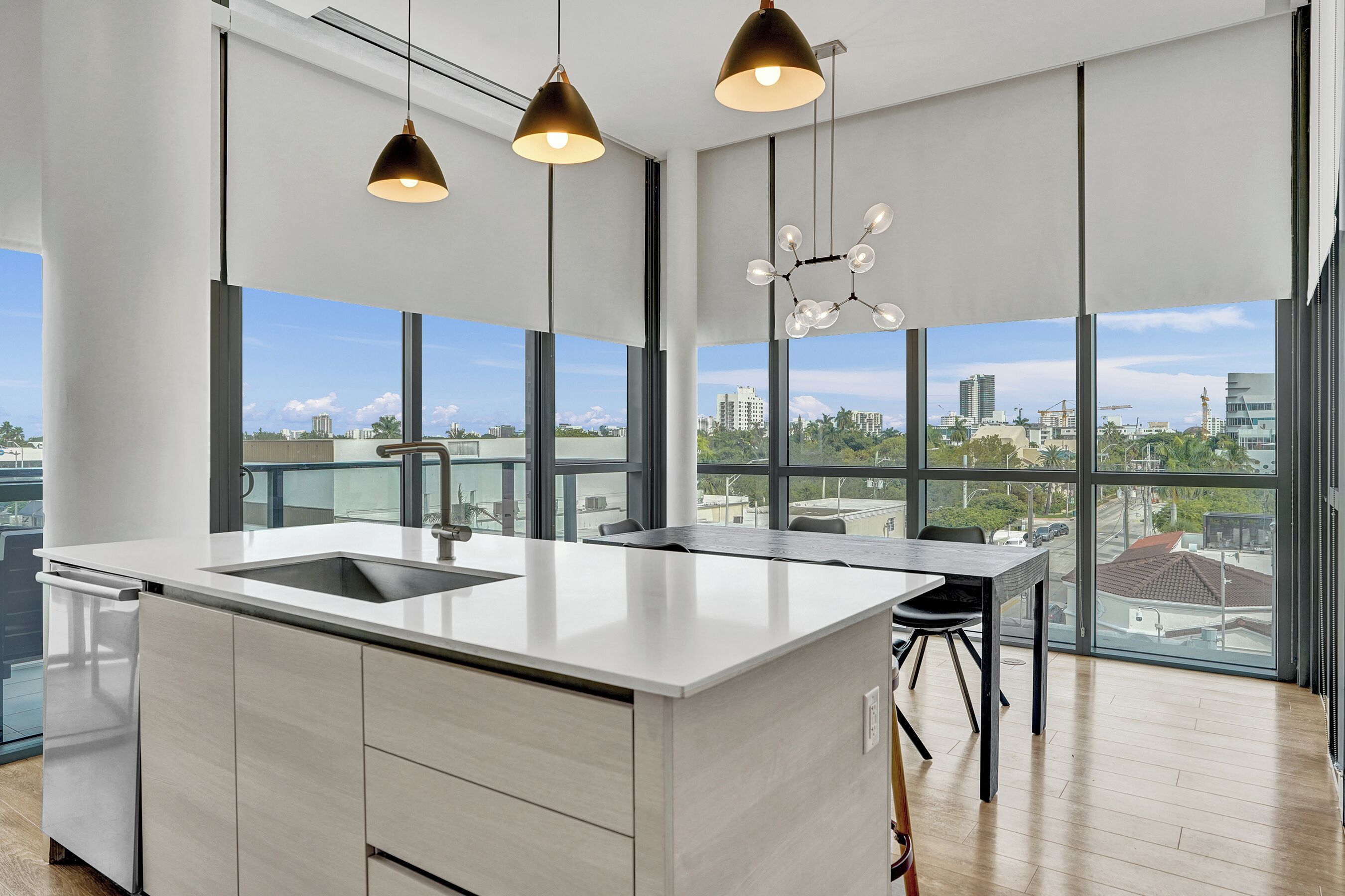 Comfort Apartment, 2 Bedrooms, Kitchen, City View | Interior