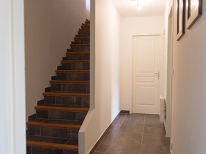 Reception - Spacious Luxury Villa With Heated Swimming Pool, Jacuzzi, Stunning Views and Plenty of Privacy (Caunes-Minervois)