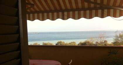 Taormina: The sea at your wake! The ideal home x a family looking for m