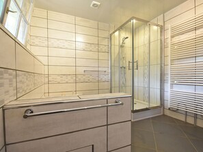 House | Bathroom - Holiday Home Vault-de-lugny Near Forest (Vault-de-Lugny)