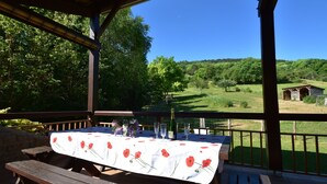 House | Balcony - Holiday Home Vault-de-lugny Near Forest (Vault-de-Lugny)