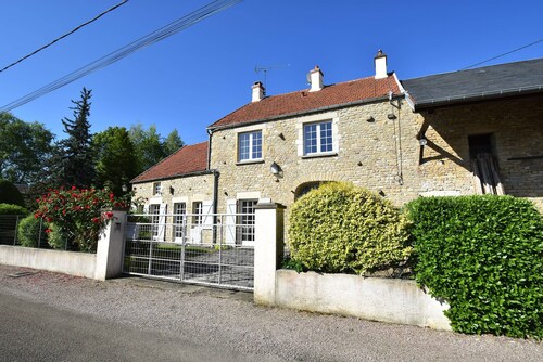 Holiday Home Vault-de-lugny Near Forest