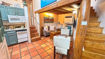 Casita G - 1 Bed, 1 Bath (Loft Style, Stairs)