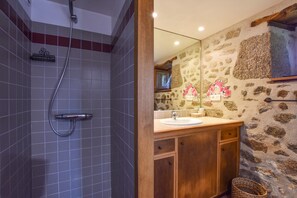 Ferienhaus | Badezimmer | Dusche