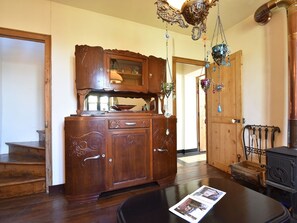 Living room - Cottage in France With Garden Near Lake (Montaron)