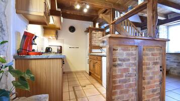 House | Private kitchen | Fridge, coffee/tea maker, high chair