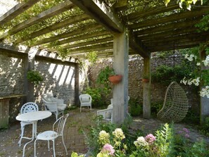 Balcony - Amazing Holiday Home in Regnéville-sur-mer With Garden (Regnezville-sur-Mer)