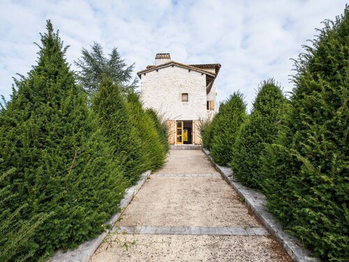 Cozy Cottage in Penne-d'agenais With Private Pool