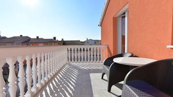 Standard Apartment, 2 Bedrooms (20342) | Balcony