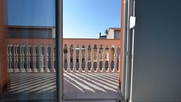 Standard Apartment, 2 Bedrooms (20342) | Balcony