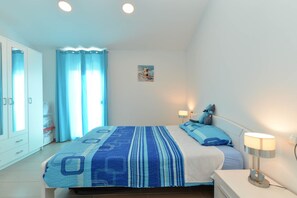 Standard-Apartment, 2 Schlafzimmer (20342) | 2 Schlafzimmer, Bügeleisen/Bügelbrett, Babybetten, kostenloses WLAN