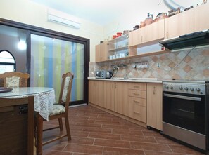 Standard Apartment, 3 Bedrooms (20464) | Private kitchen | Fridge, microwave, stovetop, coffee/tea maker - Apartment 1775 (Medulin)