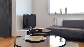 Leilighet – standard, 2 soverom (1779/53710) | Oppholdsområde | TV