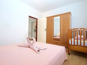 Standard Apartment, 2 Bedrooms (21002) | Iron/ironing board, cribs/infant beds, free WiFi, bed sheets