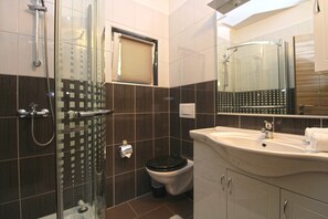 Casa estándar, 1 habitación (21162) | Baño | Regadera, secadora de cabello, toallas 