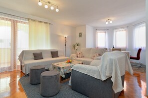 Living area - Apartment 1807 (Pula)