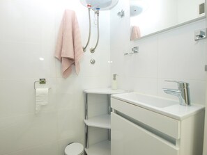Standard-Apartment, 4 Schlafzimmer (21658) | Badezimmer