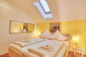 Iron/ironing board, free WiFi, bed sheets