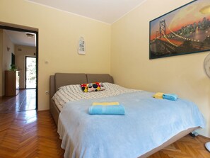 Apartamento standard, 2 quartos (22077) | 2 quartos, ferros/tábuas de passar roupa, Wi-Fi de cortesia