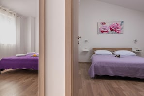 Standard House, 2 Bedrooms (22514) | 3 bedrooms, iron/ironing board, free WiFi, bed sheets - House 1855 (Liznjan)