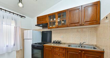 Apartment 1858