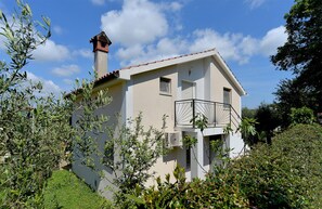 Front of property - Apartment 1860 (Medulin)