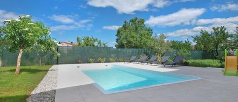 Seasonal outdoor pool