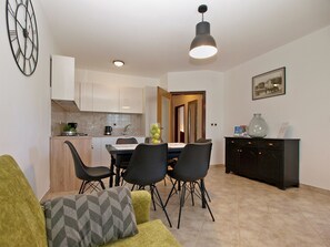 Standard Apartment, 2 Bedrooms (22922) | Living area | TV - Apartment 1868 (Pula)