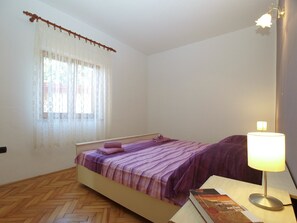 3 habitaciones, tabla de planchar con plancha y wifi gratis 