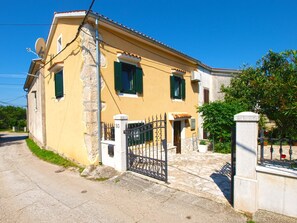 Entrada de la propiedad