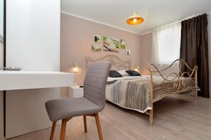 Standard House, 3 Bedrooms (23637)