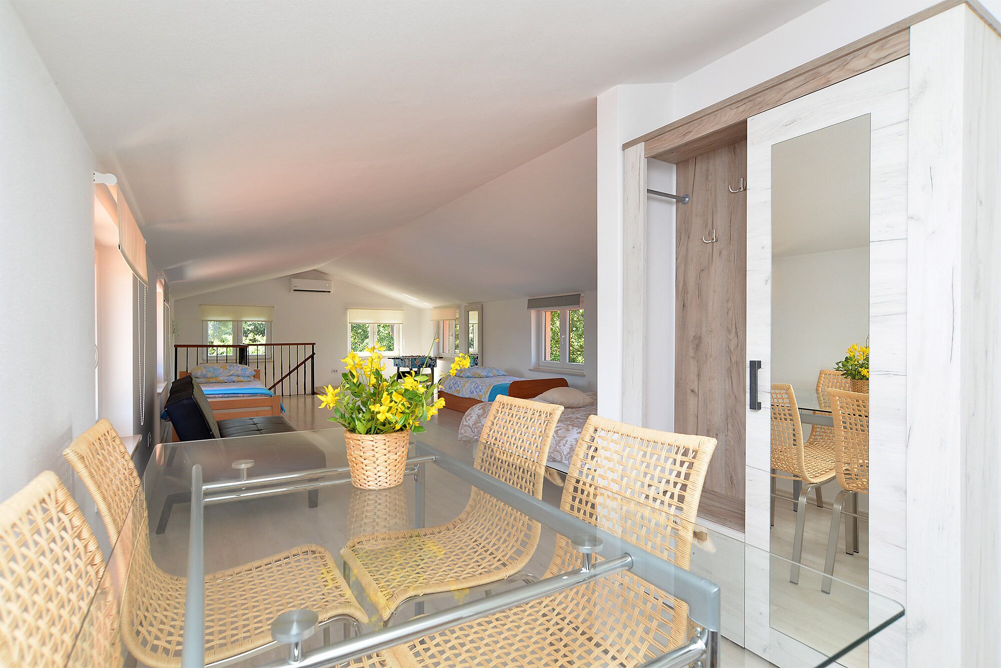 Standard-Apartment, 3 Schlafzimmer (23672) | Wohnbereich | Fernseher
