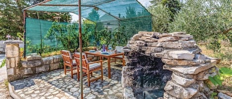Grill-/Picknickplatz