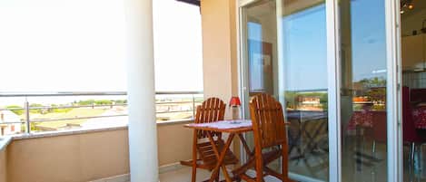 Apartamento standard, 2 quartos (1932/31985) | Sacada