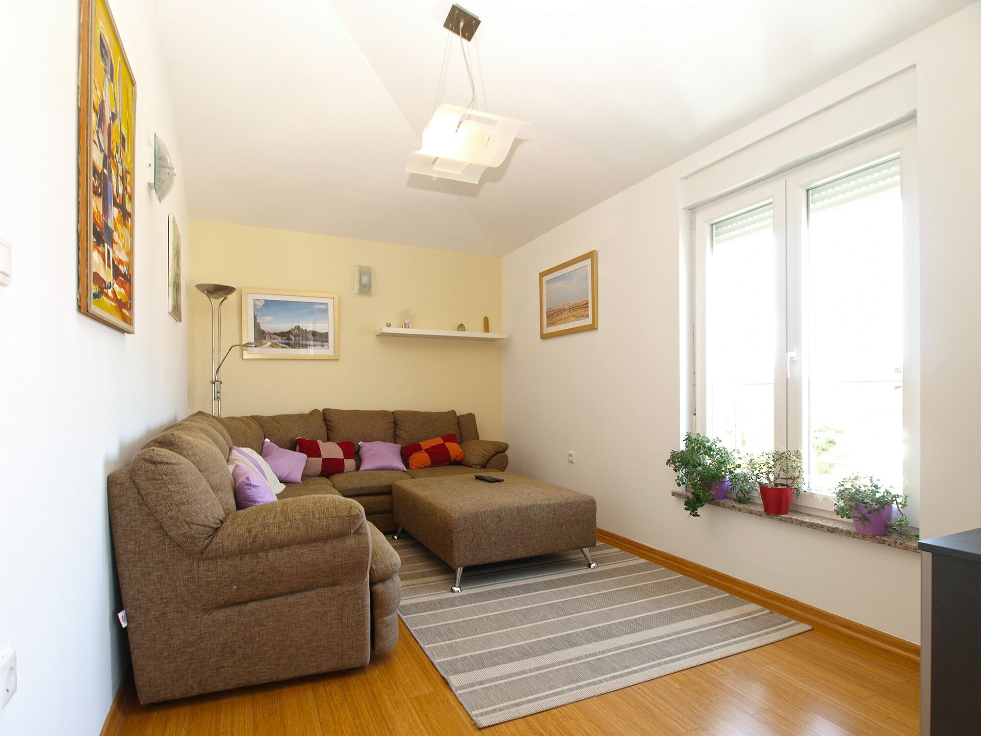 Standard Apartment, 2 Bedrooms (1932/31985) | Living area | TV