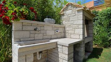 Grill-/Picknickplatz