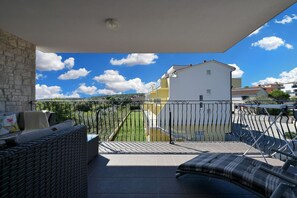 Standard Apartment, 4 Bedrooms (24956) | Balcony