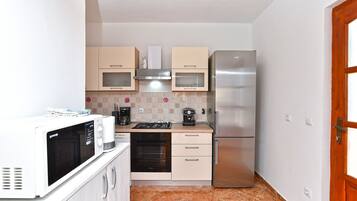 Standard-Haus, 6 Schlafzimmer (25323) | Eigene Küche | Kühlschrank, Mikrowelle, Ofen, Herdplatte