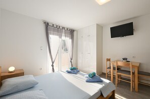 스탠다드 아파트, 침실 1개 (25783) | 다리미/다리미판, 유아용 침대, 침대 시트