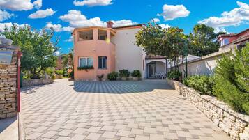 Overnatningsstedets facade