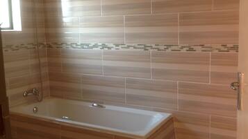 Double Room | Bathroom | Towels, soap, toilet paper