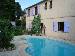 Villa | Bahagian luar