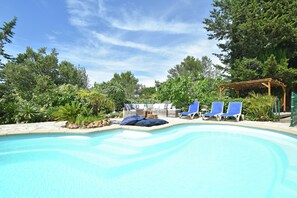 Villa | Pool | Indoor pool, outdoor pool - Villa in Frejus With Pool Near Beach (Fréjus)