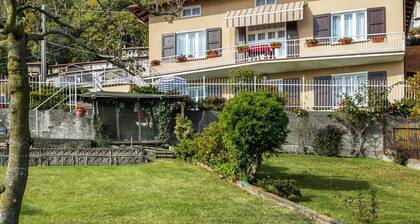 Delightful Villa With Garden