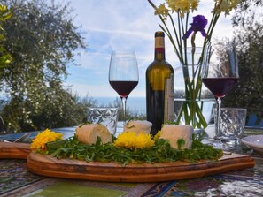 Villa | Dining